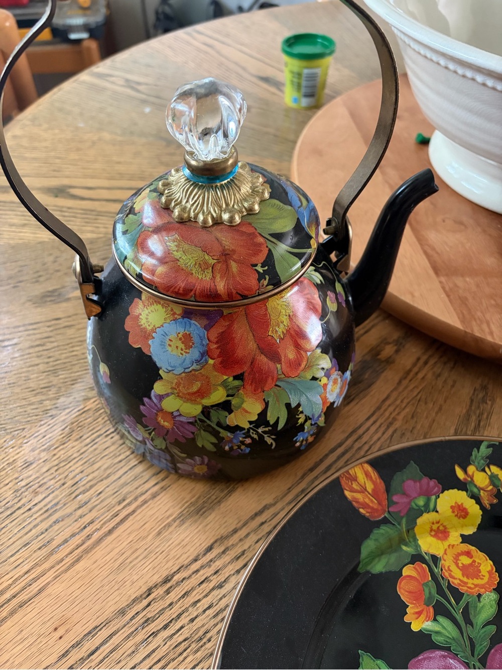 McKenzie child Floral Black Decorative tea kettle with matching plate